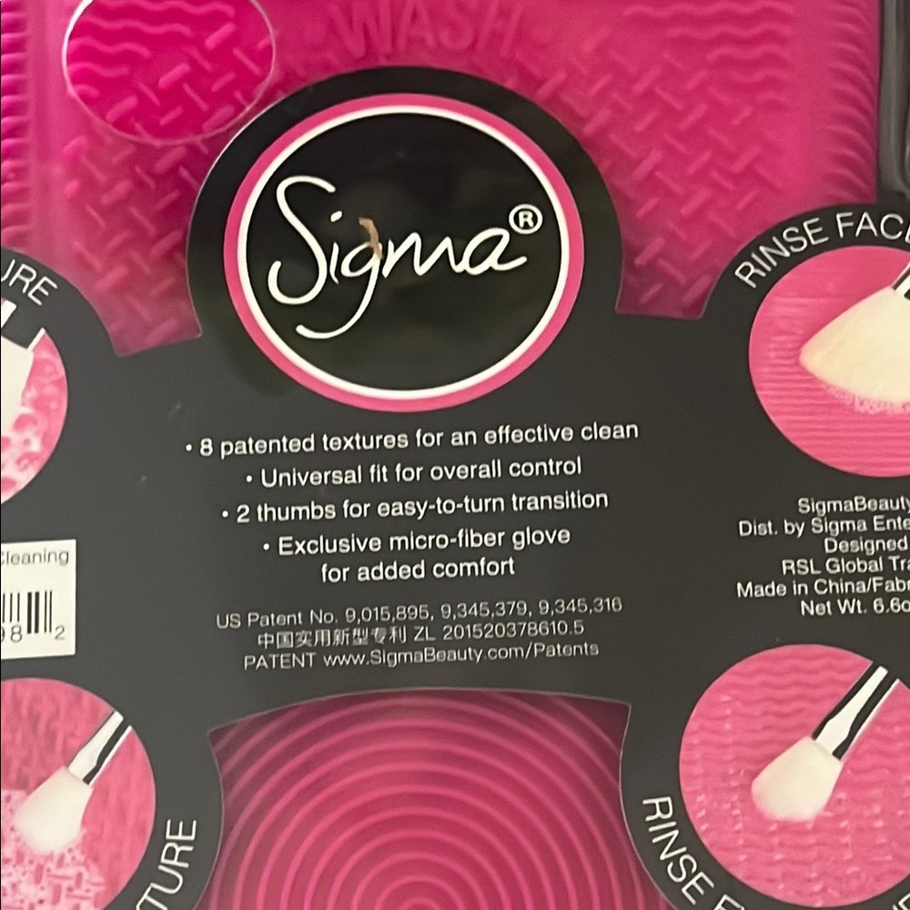 Sigma Beauty Pink Cleaning Tool for Makeup Brushes - Picture 3 of 4
